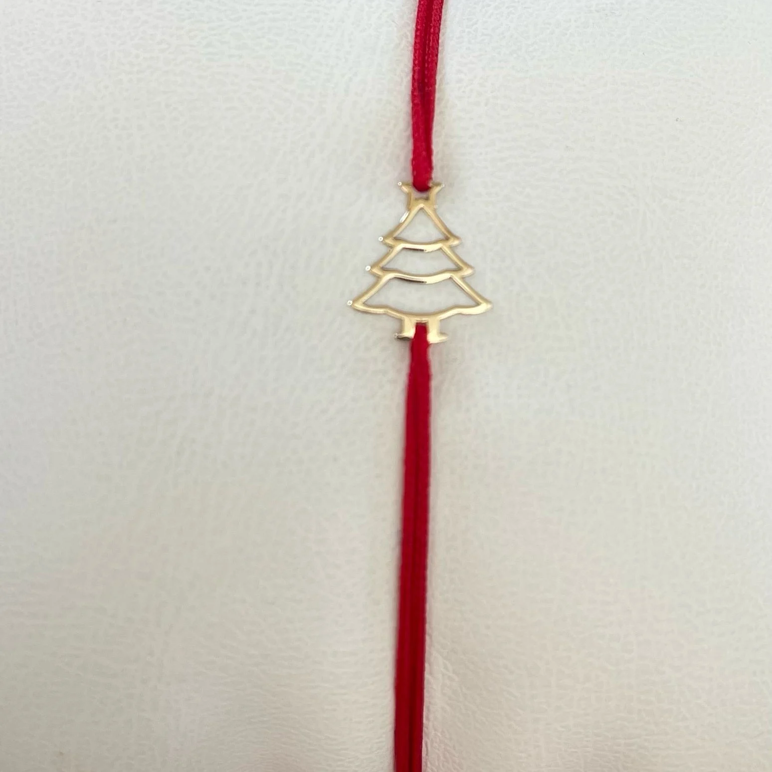 Brățară șnur cu brăduț aur 14k