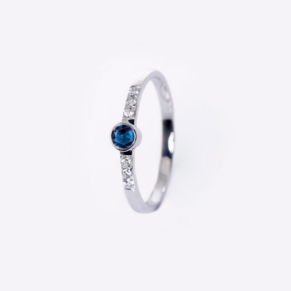 Inel aur 14K cu safir si diamante– Model i004