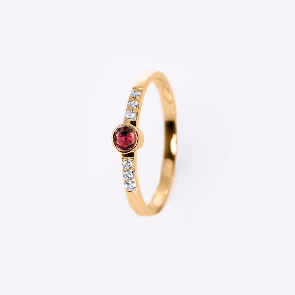 Inel aur 14K cu rubin si diamante– Model i004