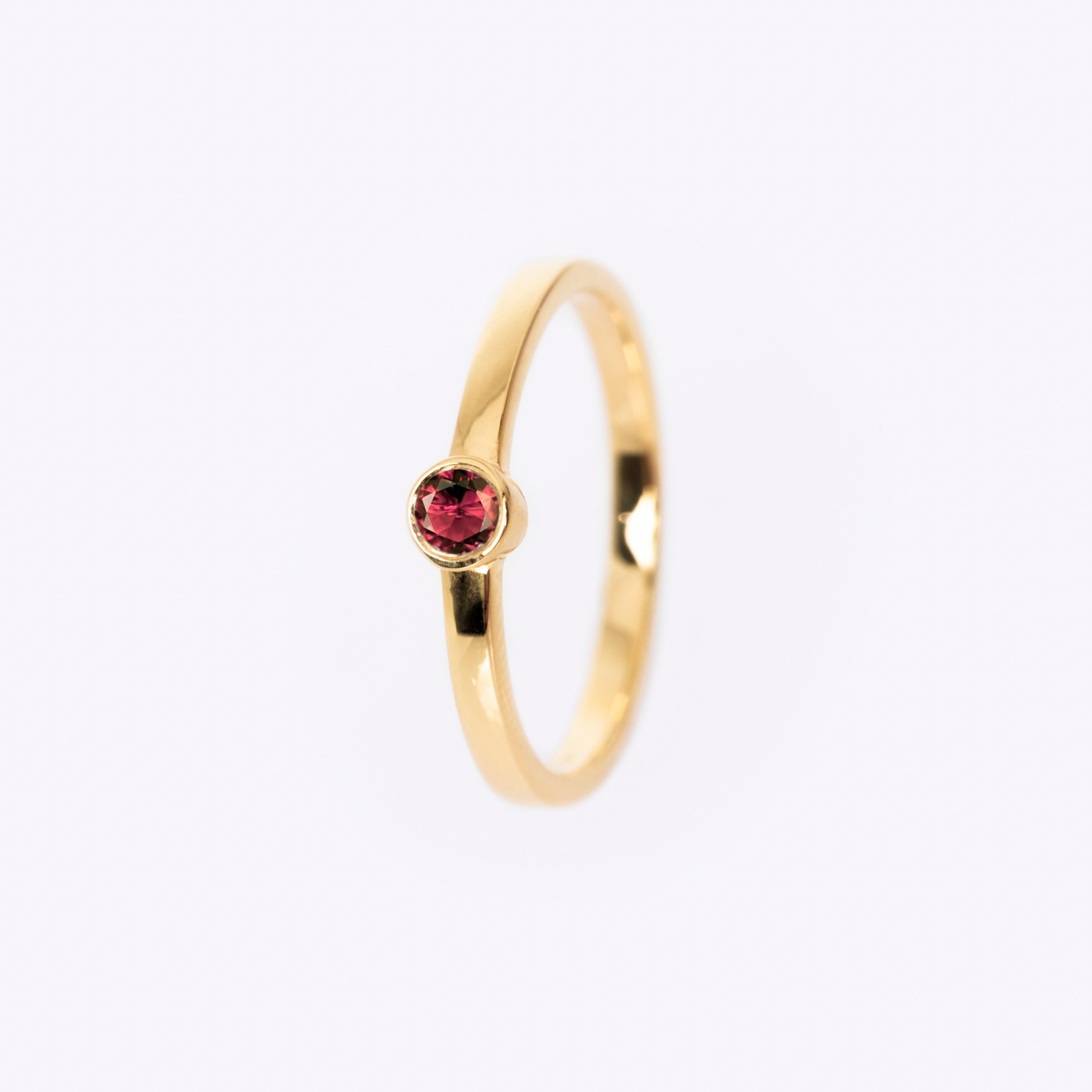 Inel aur 14K cu rubin – Model I004B