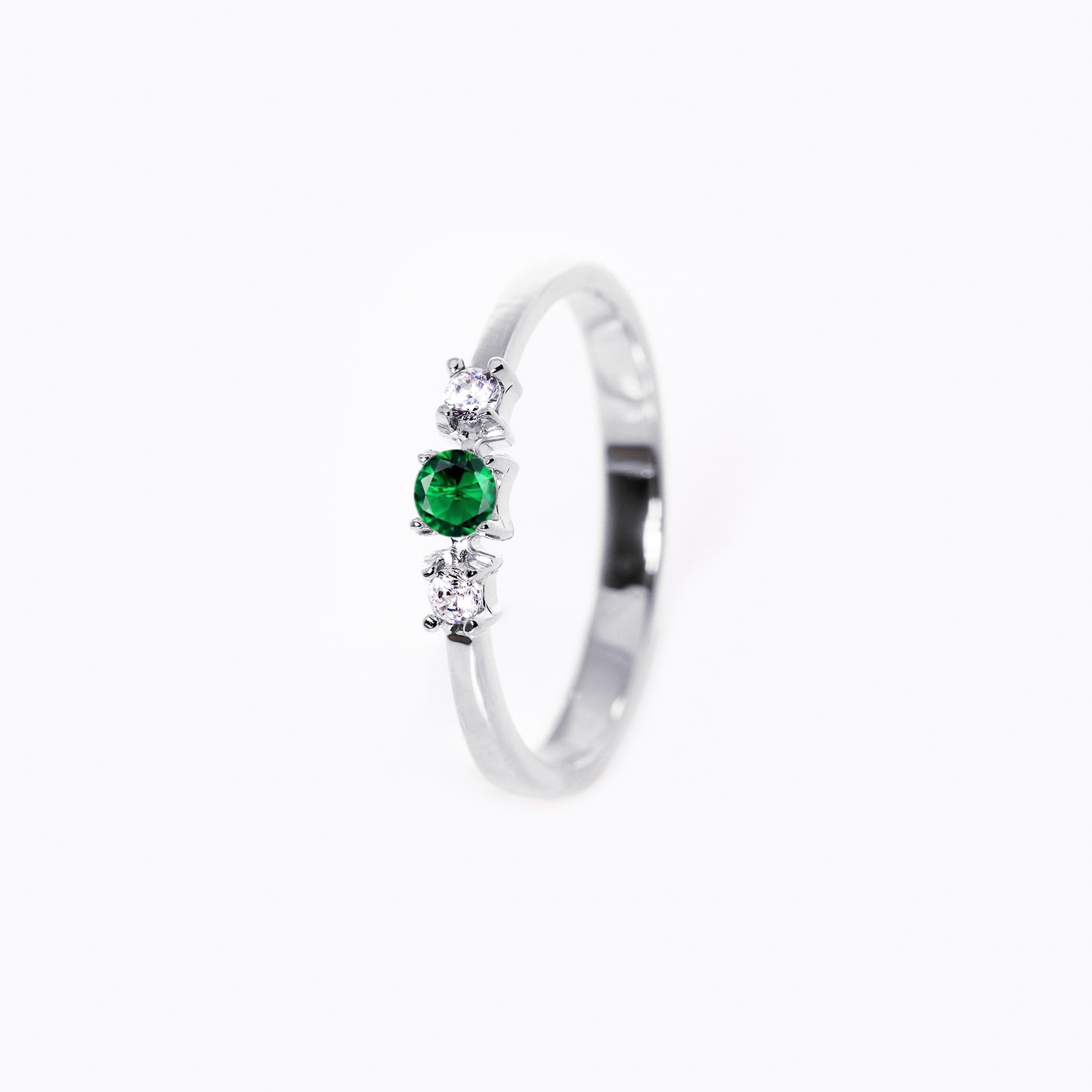 Inel aur 14K cu smarald si diamante– Model I007