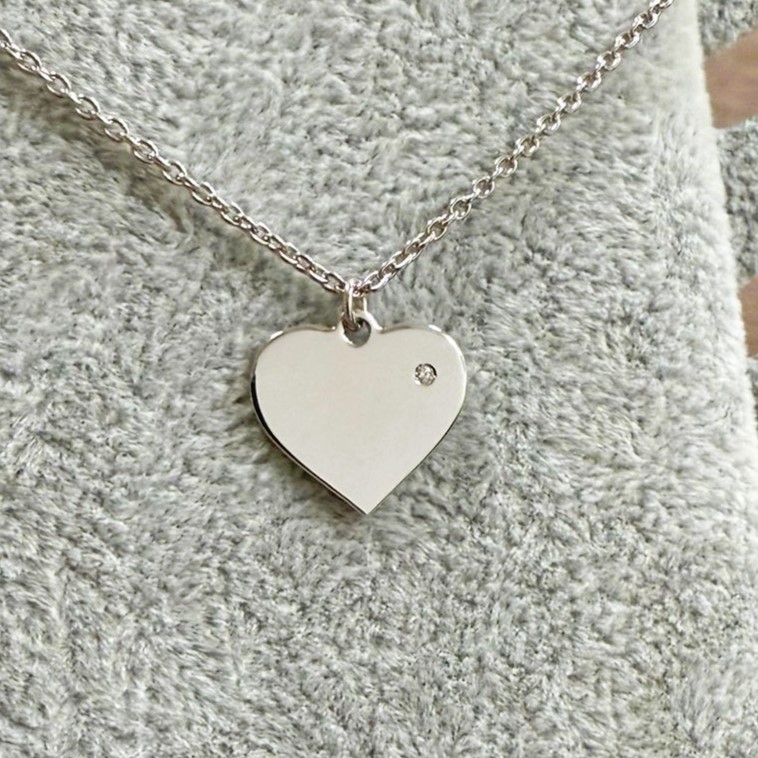 Colier inima cu diamant