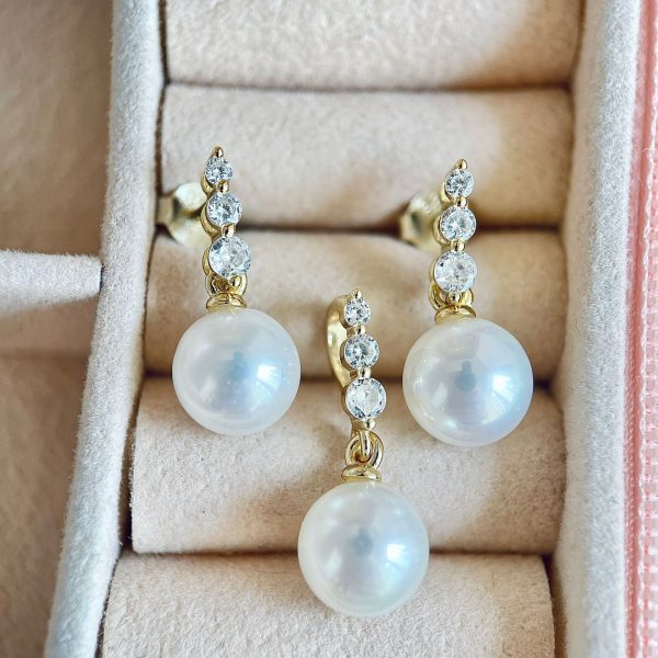 Set elegant din argint placat cu aur cu perle si zirconii S241B